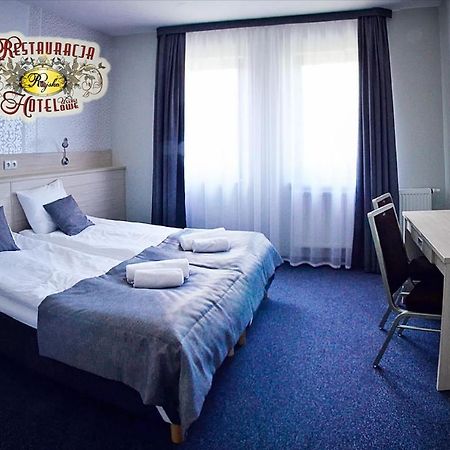 Uslugi Hotelowe Restauracja Rajska Lubliniec Buitenkant foto